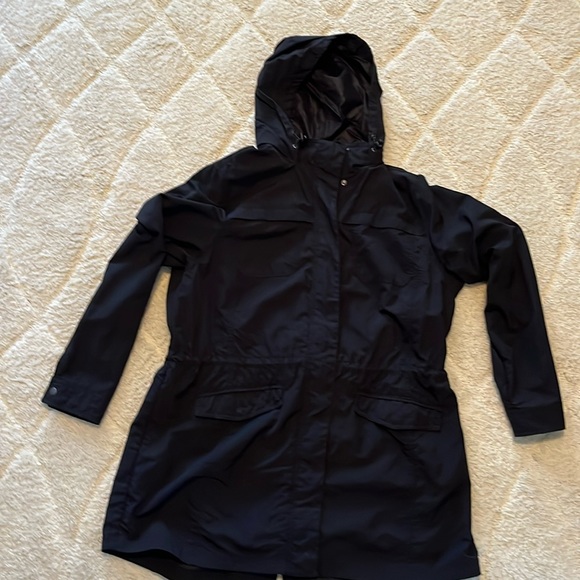 Eddie Bauer black, nylon, lightweight parka. 2X - Picture 1 of 7